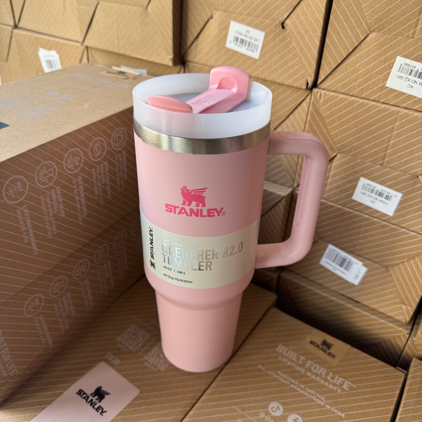 The Quencher H2.0 Flowstate™ Tumbler Stanley Cup