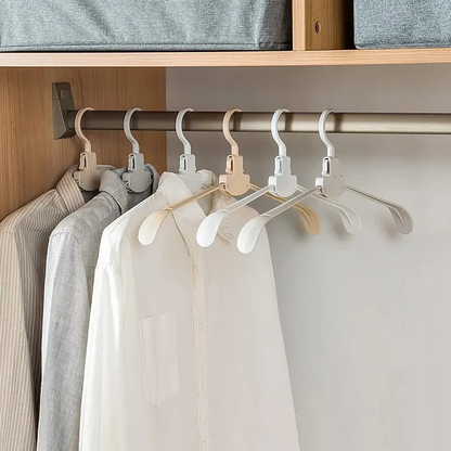 Folding hangers