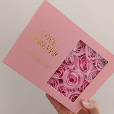 12 Preserved Roses & Love Pearl Gift Box (Luxury Set)